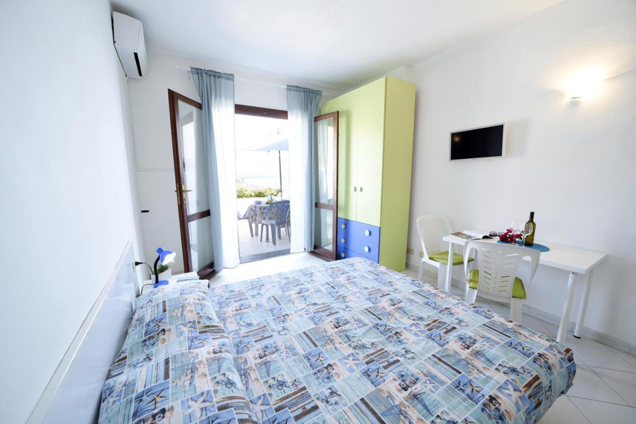 Le Sirene Aparthotel Seccheto Exterior photo