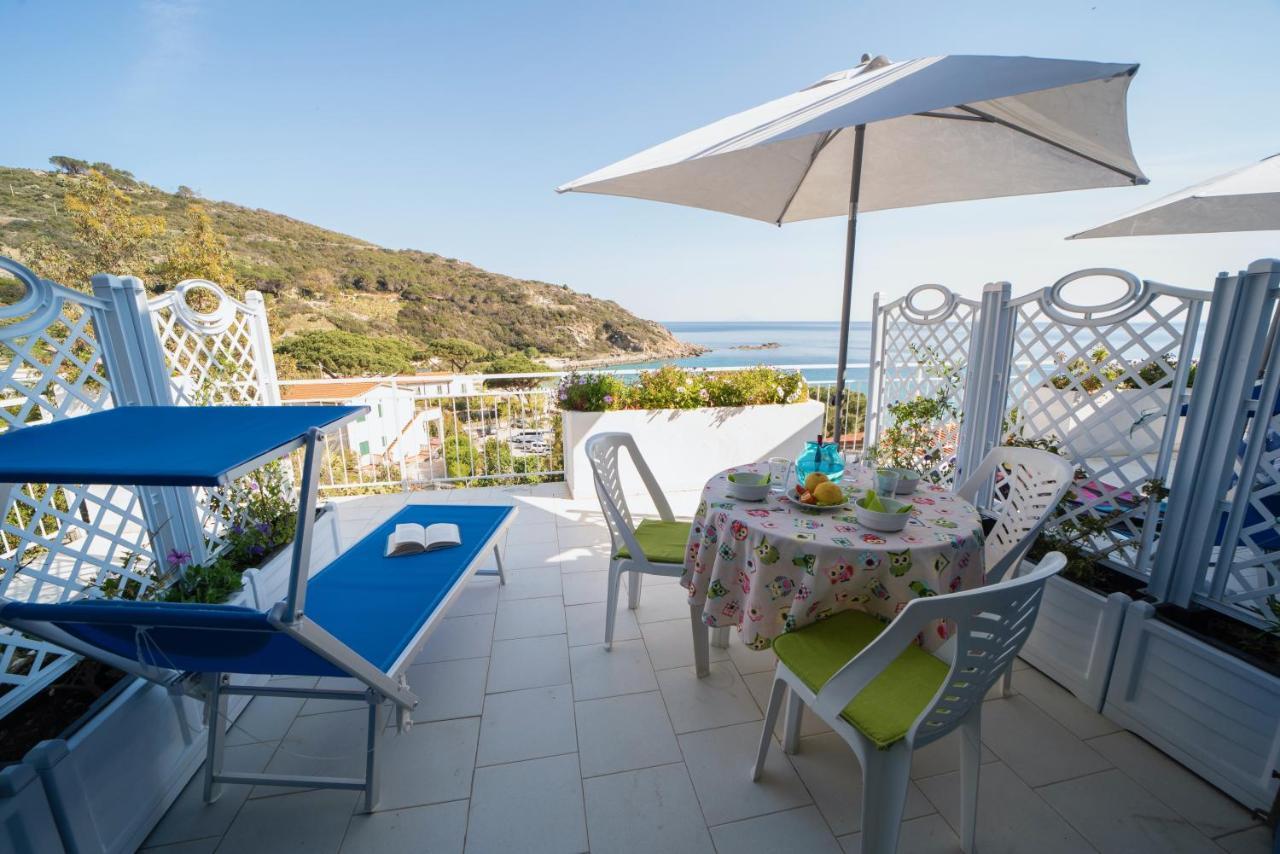 Le Sirene Aparthotel Seccheto Exterior photo