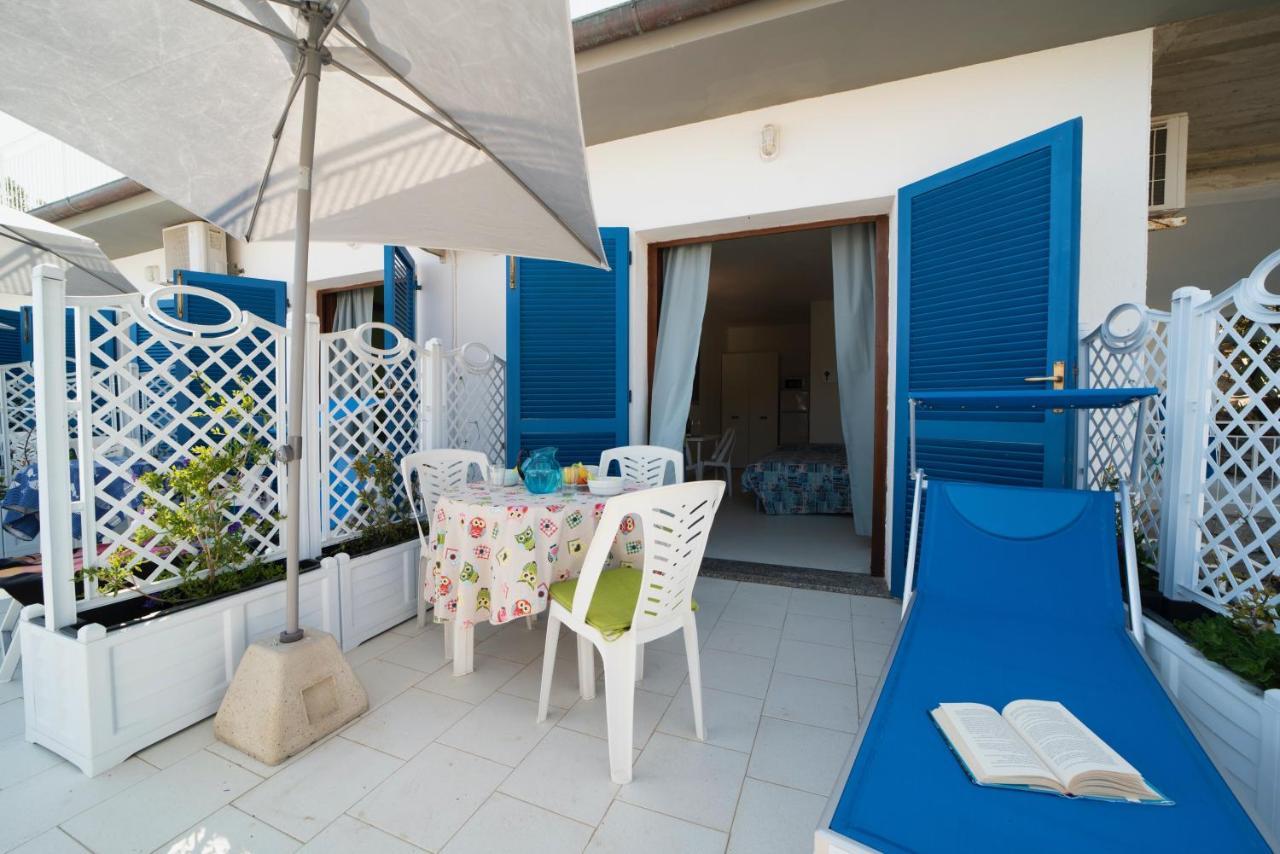 Le Sirene Aparthotel Seccheto Exterior photo