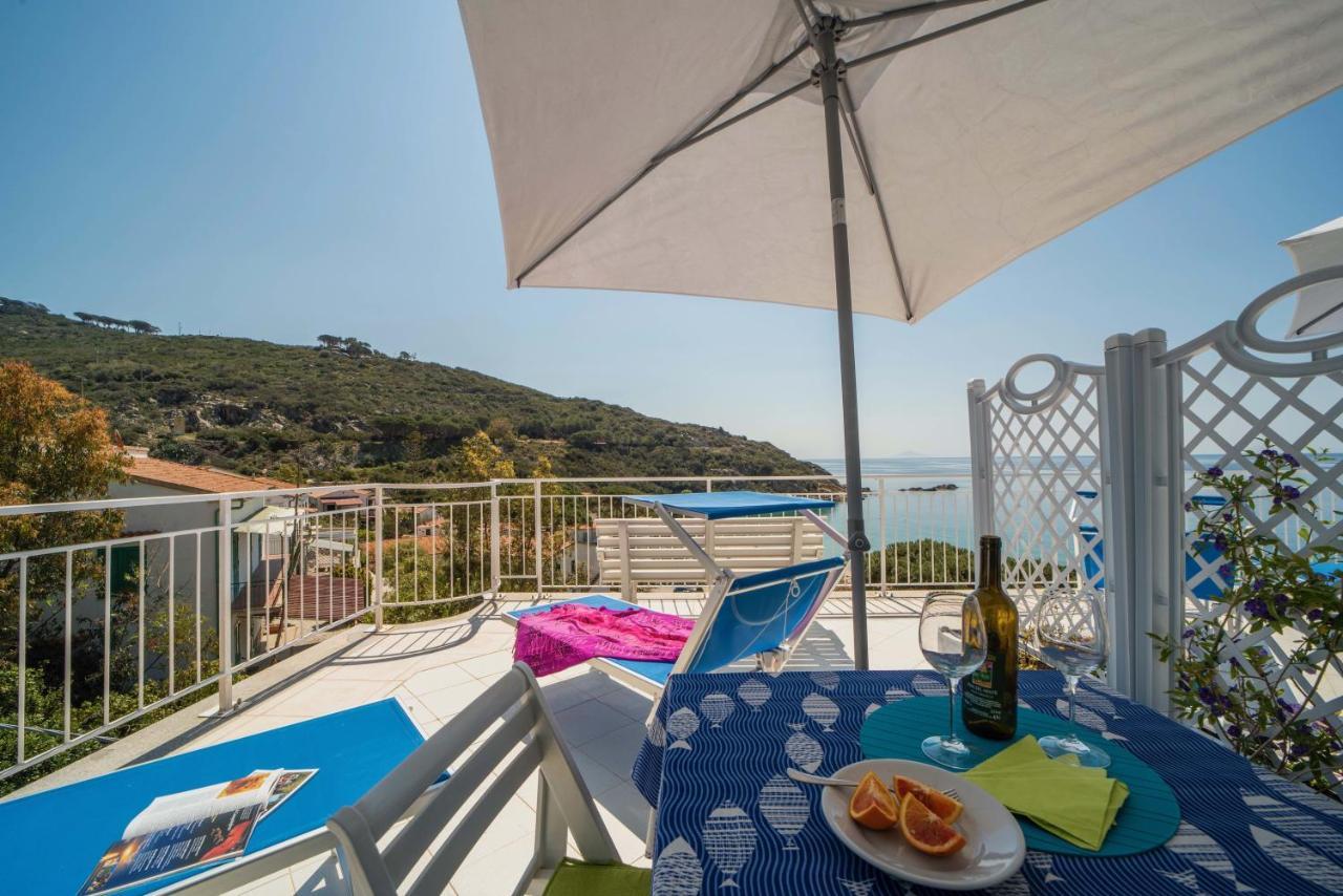 Le Sirene Aparthotel Seccheto Exterior photo