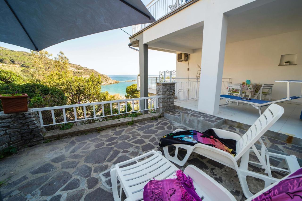 Le Sirene Aparthotel Seccheto Exterior photo