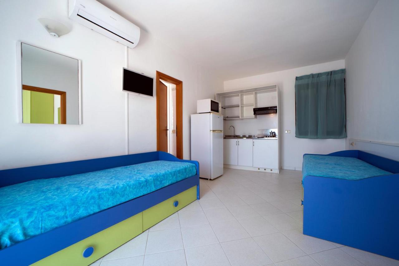 Le Sirene Aparthotel Seccheto Exterior photo